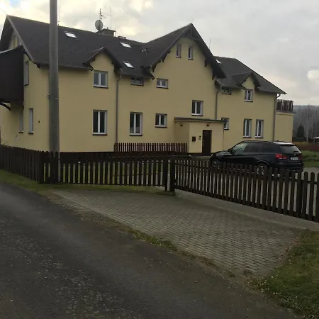 Appartement Horsky Apartman V Karlovicich *